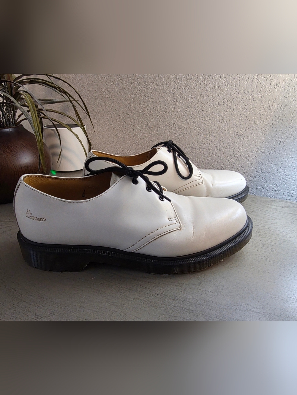 Dr. Martens 13762 Oxfords  White Smooth Leather- Mens 10 - Rare Made In England
